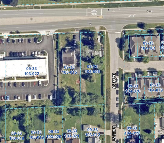 1641 East Touhy Avenue Des Plaines, IL 60018 - Photo 2 of 4 a view of storage and fruits and vegetables