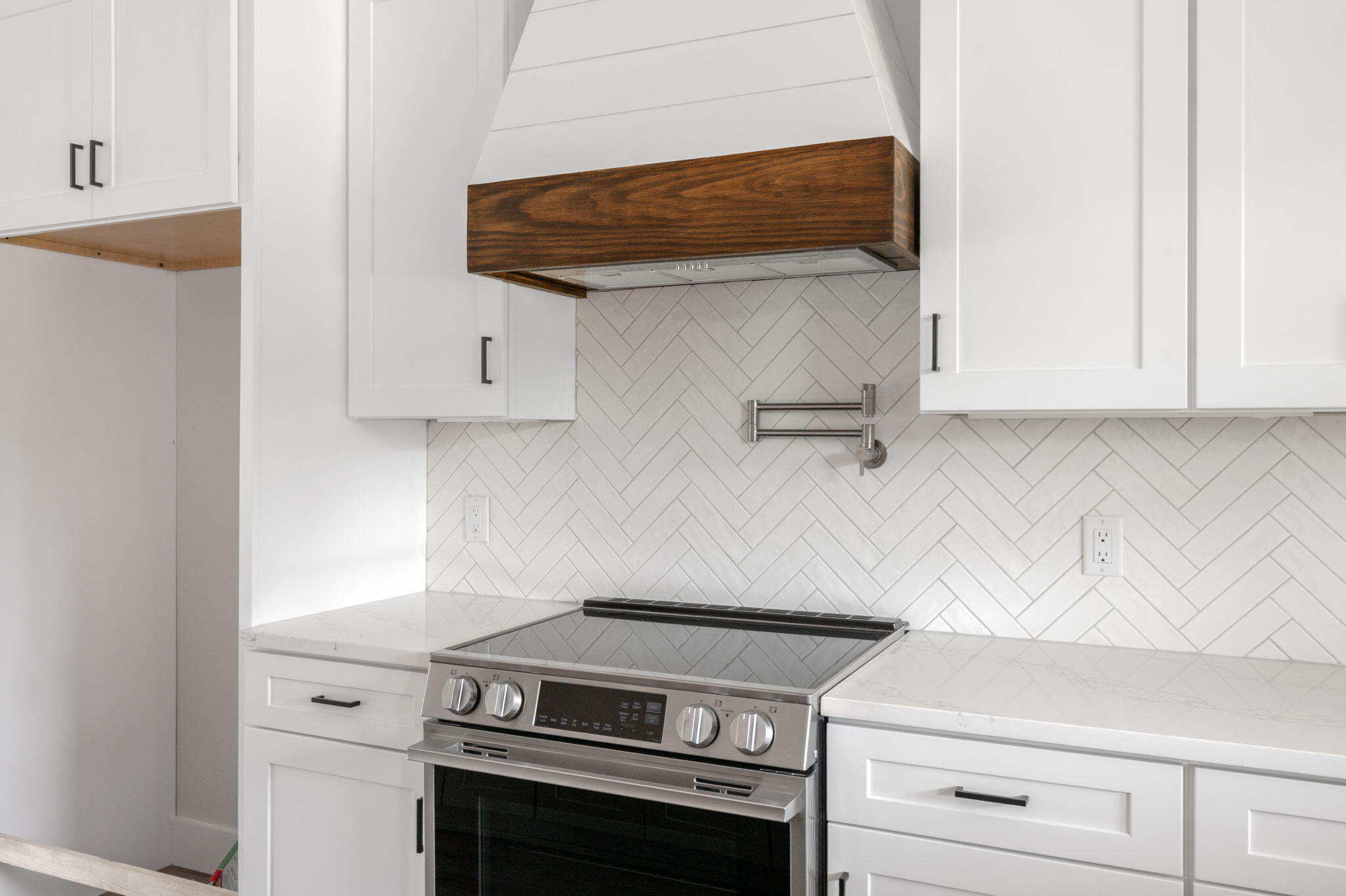 3506 Plympton Road Laurel Hill, FL 32567 - Photo 12 of 35 Custom Hood