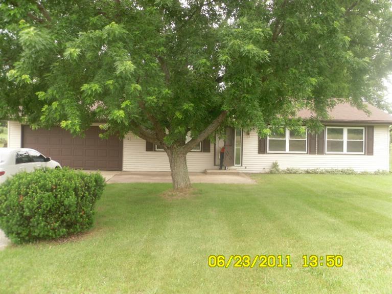 2952 Broderick Road Benton Harbor, MI 49022 - Photo 1 of 5 Primary Photo