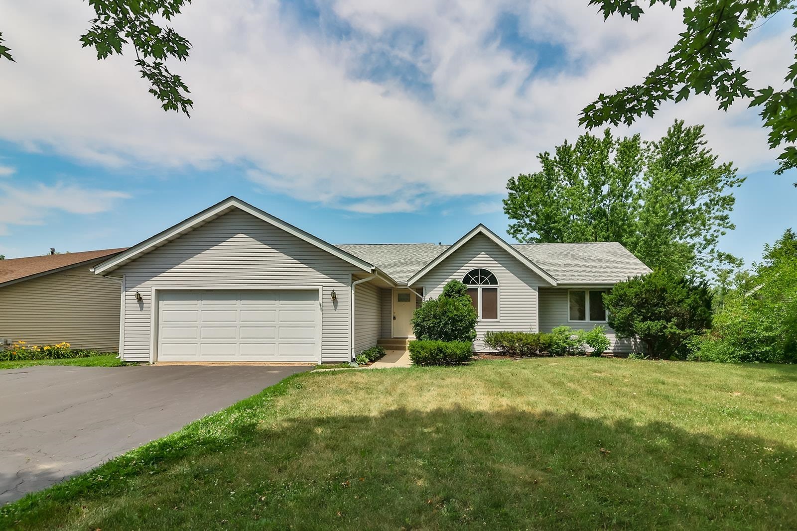 3425 North Trainer Road Rockford, IL 61114 - Photo 1 of 34 Gallery Image 1
