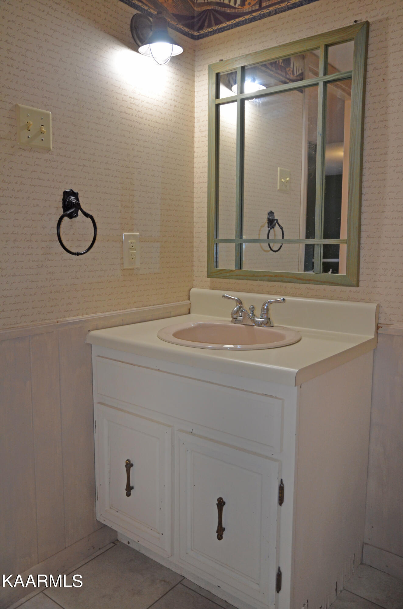 7801 Ashley Road Powell, TN 37849 - Photo 12 of 19 Half Bathroom