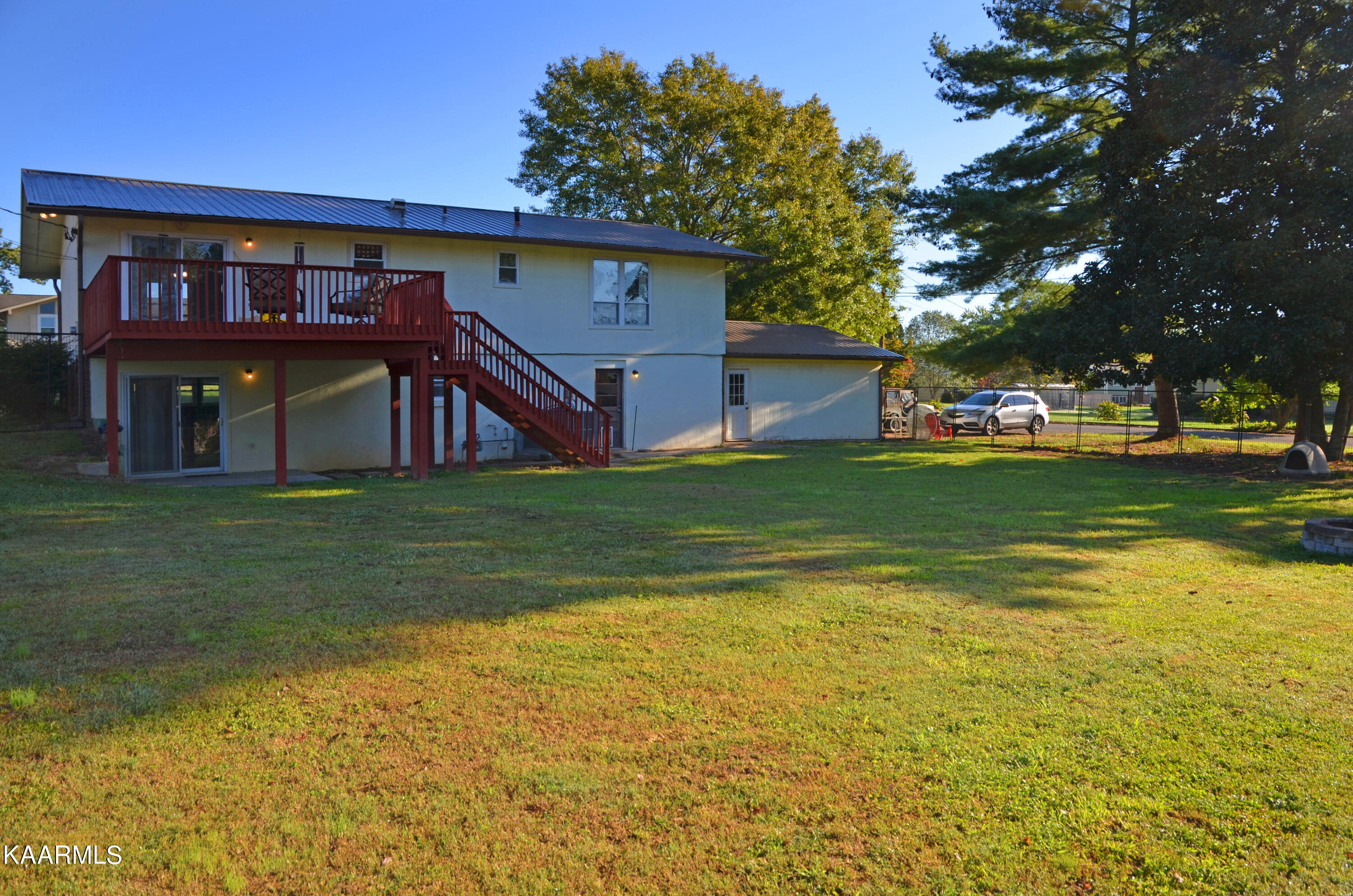 7801 Ashley Road Powell, TN 37849 - Photo 17 of 19 Backyard