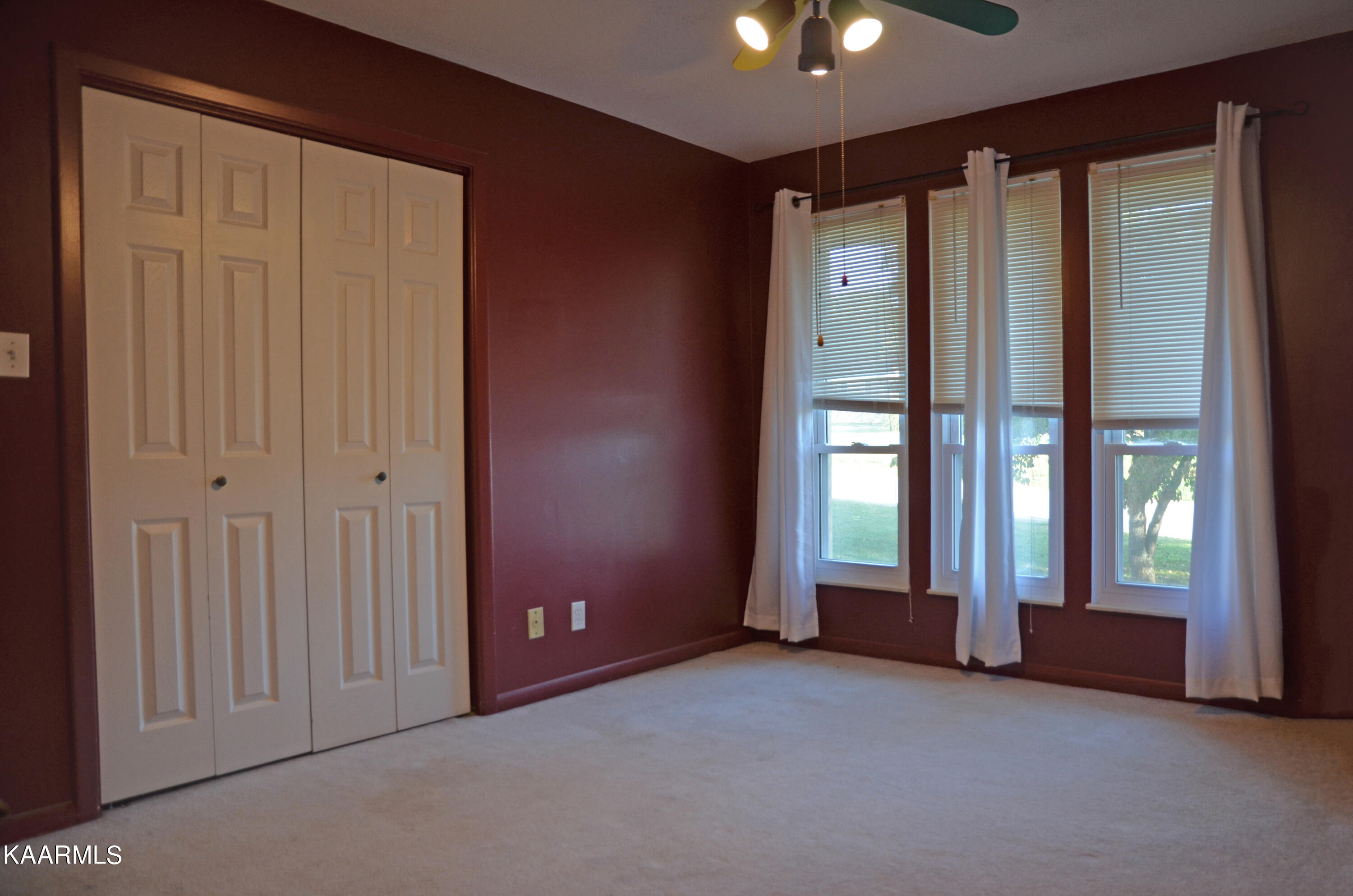 7801 Ashley Road Powell, TN 37849 - Photo 9 of 19 2nd Bedroom