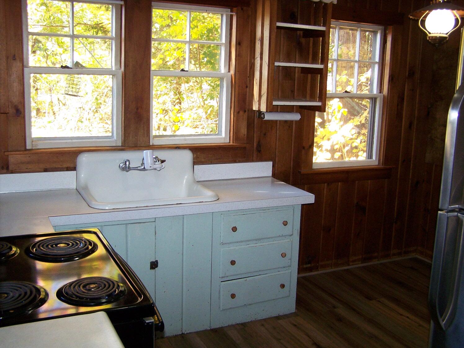 255 Smith Road Windham, ME 04062 - Photo 9 of 36 100_8125