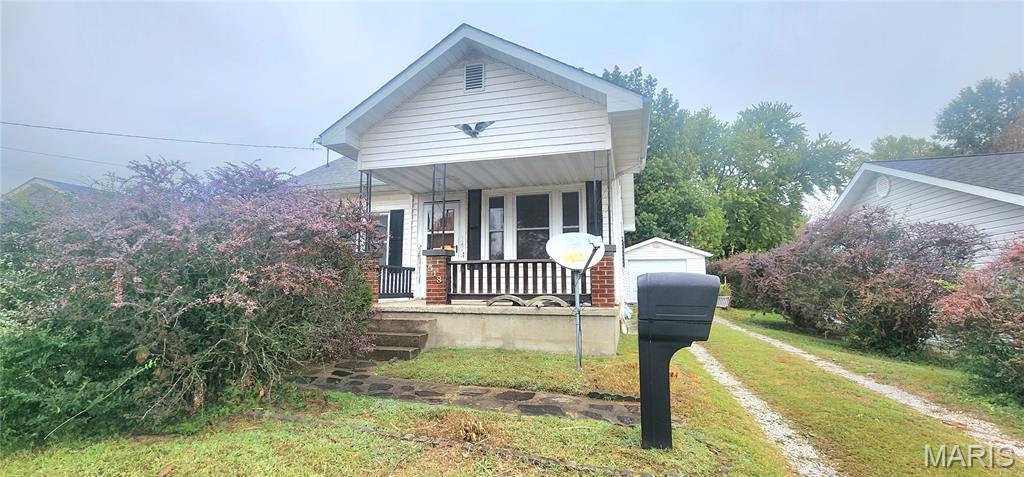 518 West German Street Chester, IL 62233 - Photo 2 of 25