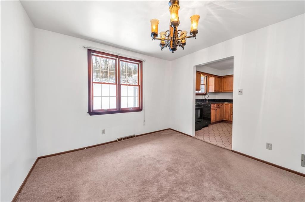 3720 Centerview Road Gibsonia, PA 15044 - Photo 5 of 25 Gallery Image 5