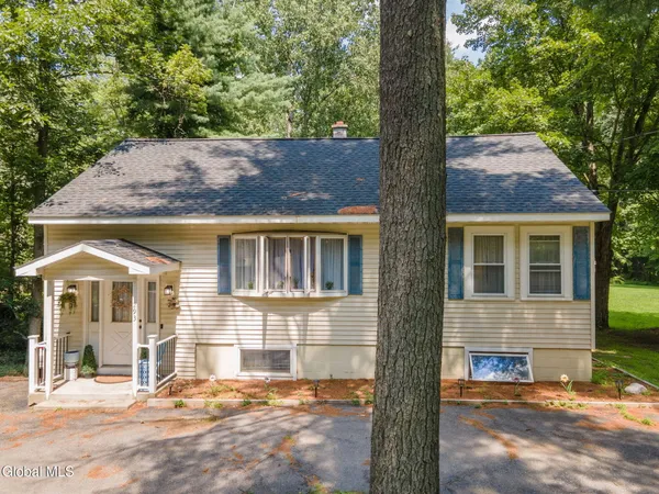 $3,000 | Undisclosed Address, Guilderland, NY 12203