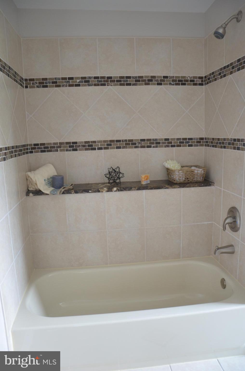 210 West Arundel Road Baltimore, MD 21225 - Photo 8 of 23 Bath (Master)