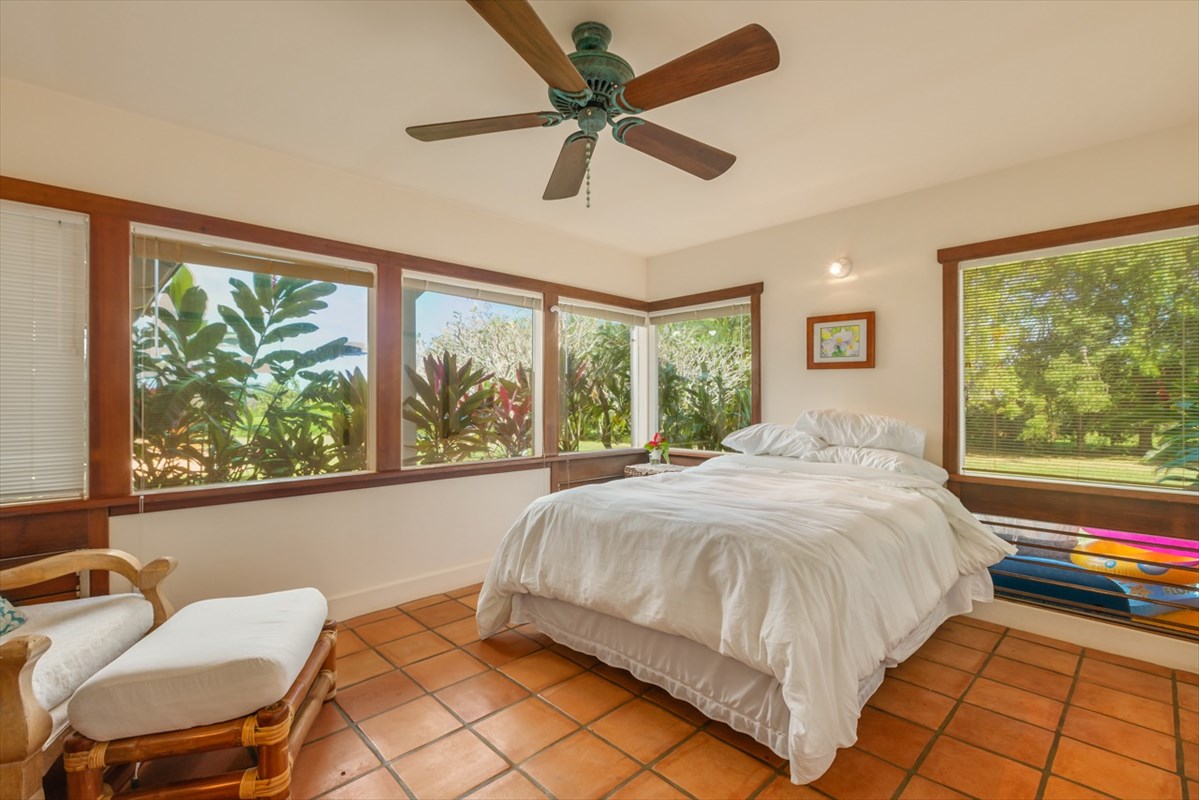 7463 B Koolau Road, Unit B Kilauea, HI 96754 - Photo 13 of 25 Gallery Image 13