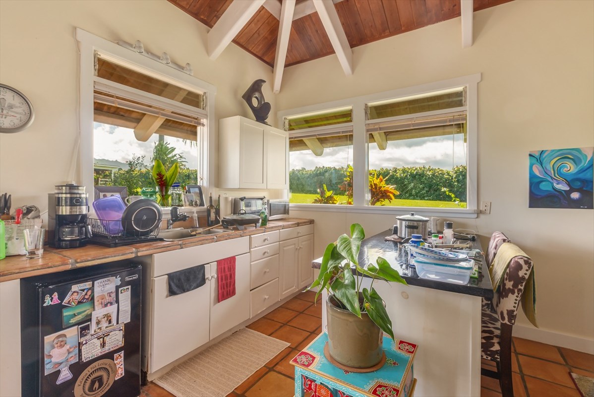7463 B Koolau Road, Unit B Kilauea, HI 96754 - Photo 19 of 25 Gallery Image 19