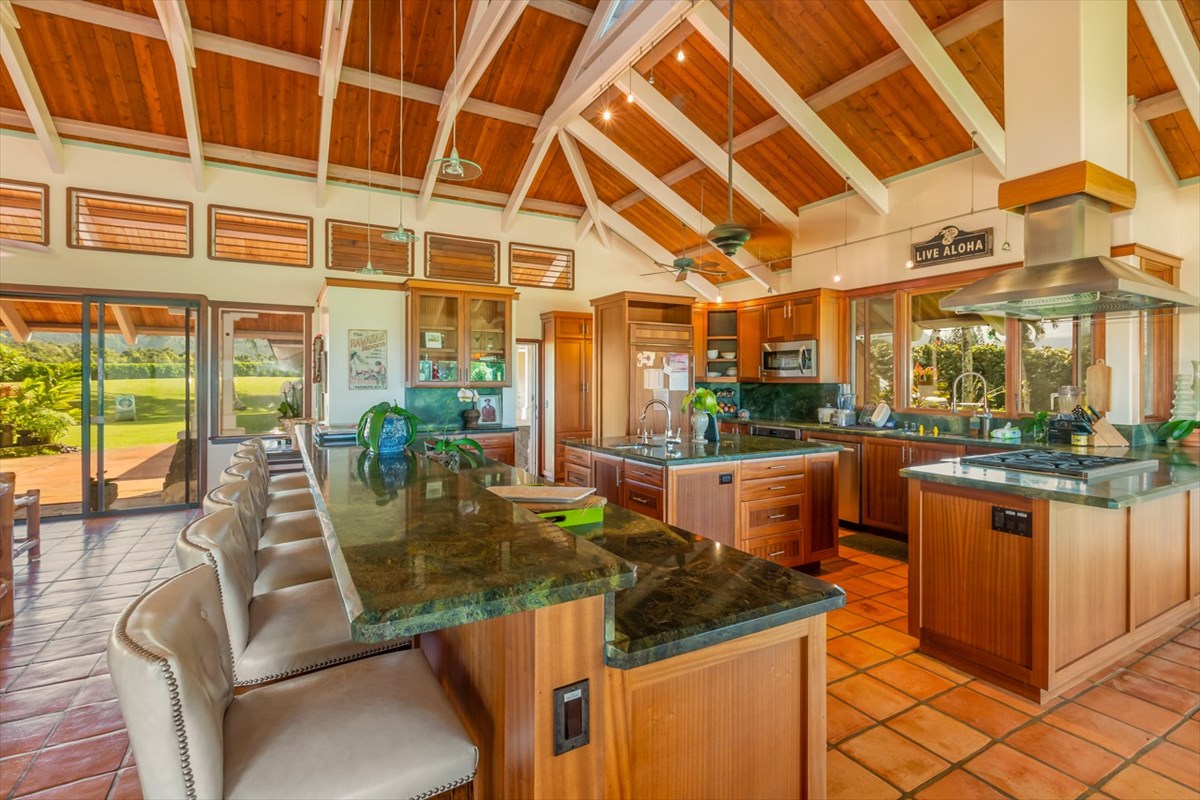 7463 B Koolau Road, Unit B Kilauea, HI 96754 - Photo 4 of 25 Gallery Image 4