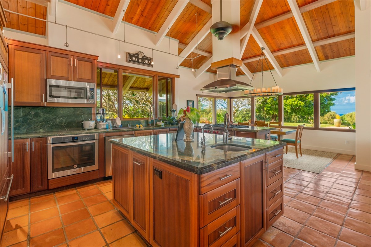 7463 B Koolau Road, Unit B Kilauea, HI 96754 - Photo 7 of 25 Gallery Image 7
