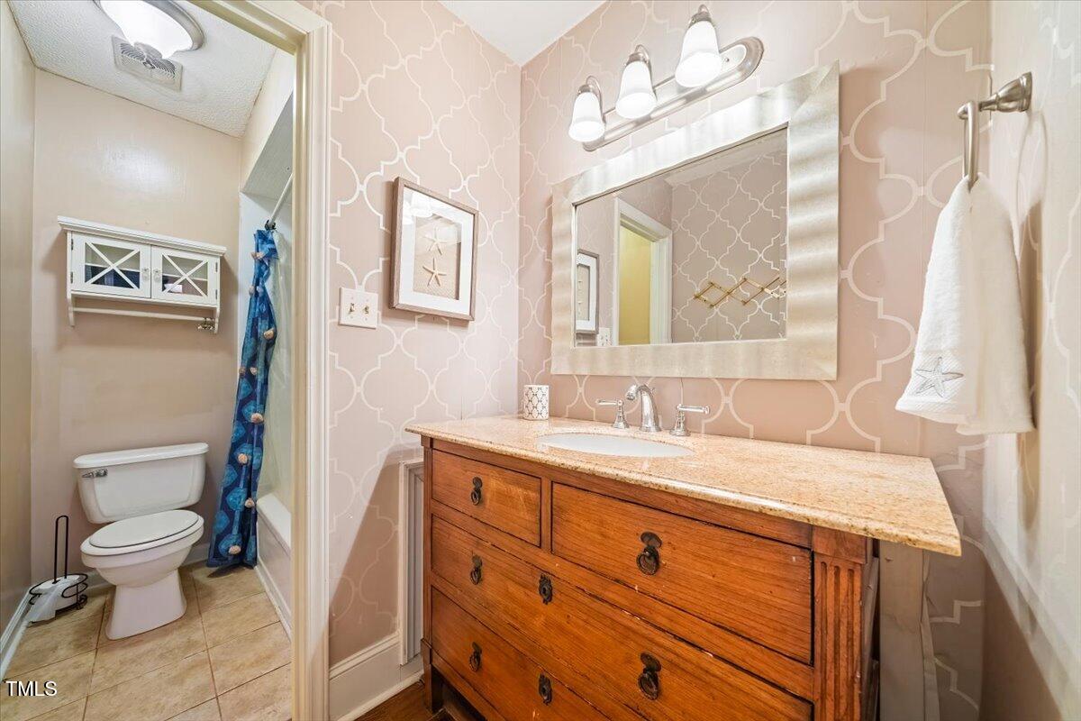 6397 New Market Way Raleigh, NC 27615 - Photo 21 of 28 2nd floor full bath 2