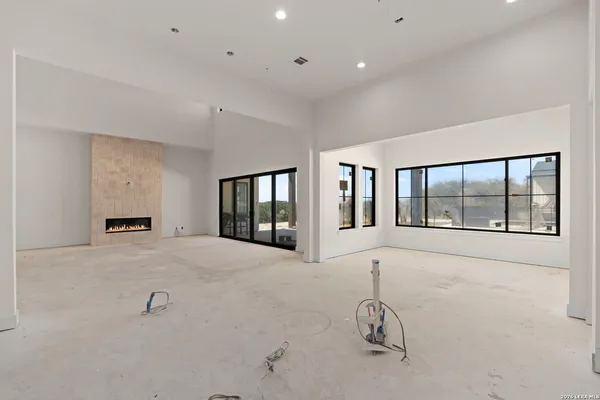 $1,700,000 | 1136 Adyson Rdg Drive, Bulverde, TX 78163