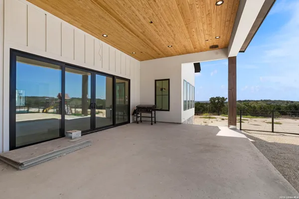 $1,700,000 | 1136 Adyson Rdg Drive, Bulverde, TX 78163