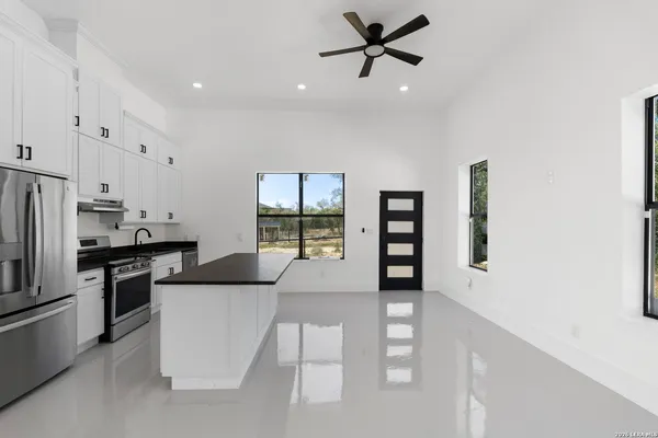 $1,700,000 | 1136 Adyson Rdg Drive, Bulverde, TX 78163