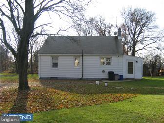 4 Mountainside Road Temple, PA 19560 - Photo 2 of 9 Gallery Image 2
