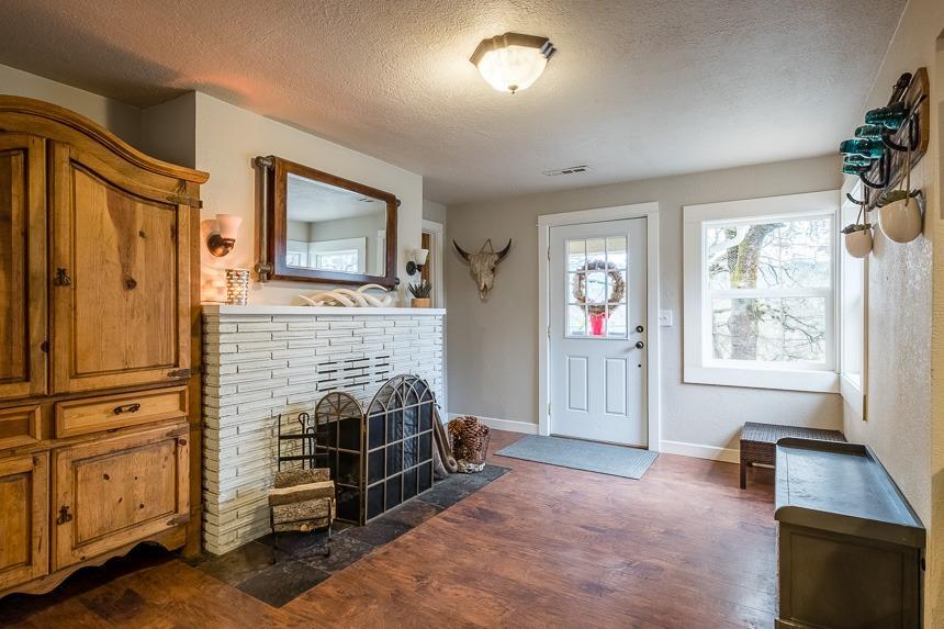 11166 Blackwell Road Central Point, OR 97502 - Photo 5 of 34 Additional Photo
