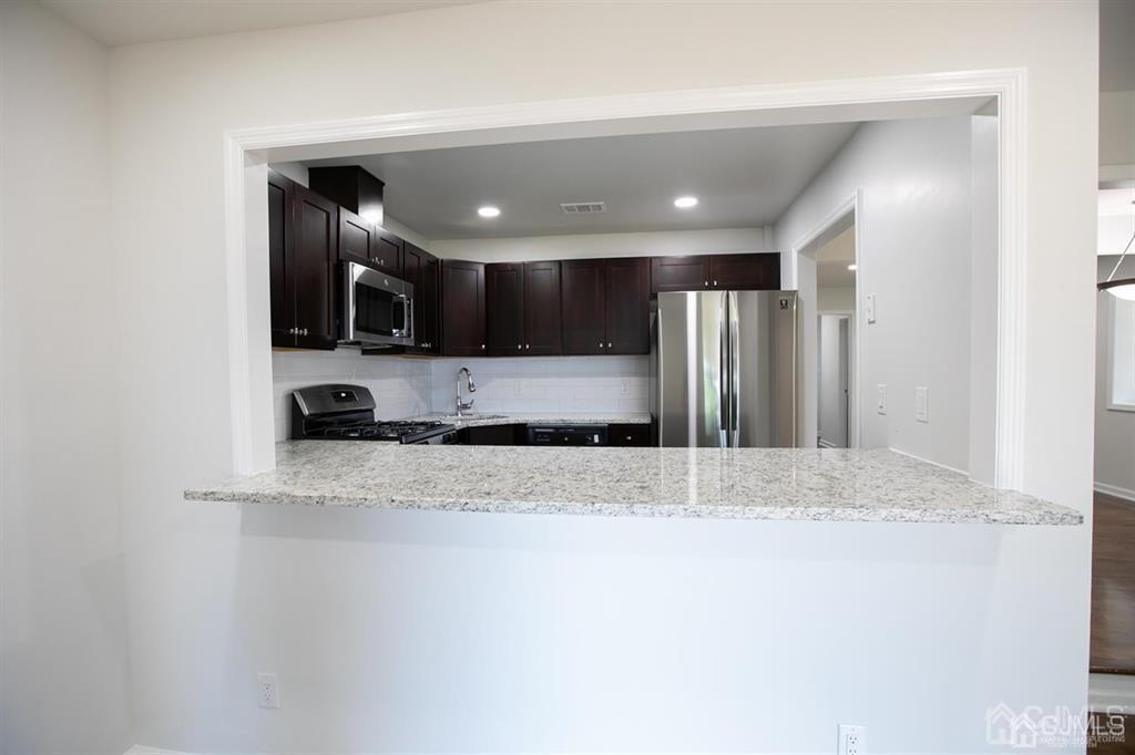 3201 Hana Road Edison, NJ 08817 - Photo 21 of 53