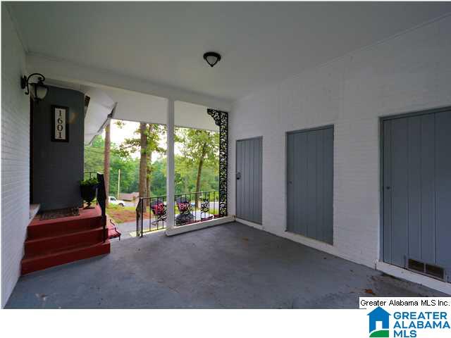 1601 Barry Avenue Birmingham, AL 35209 - Photo 6 of 32