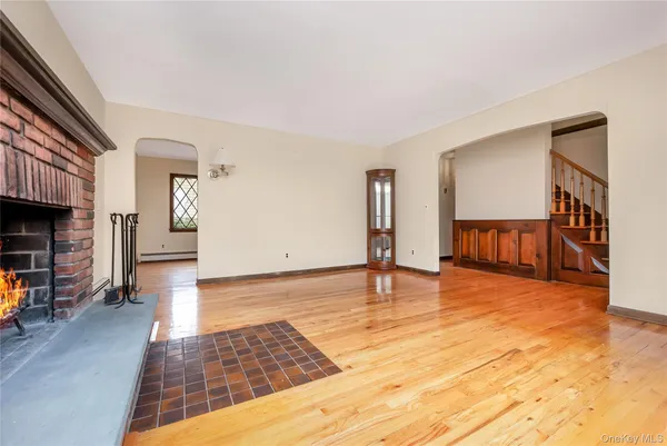 $685,000 | 325 Middle Road, Blue Point, NY 11715