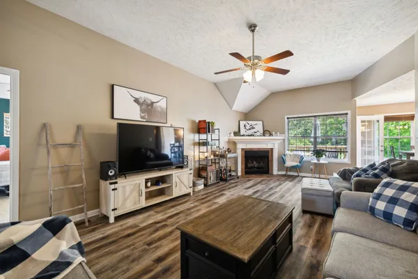 $309,900 | 1337 Mutual Drive, Clarksville, TN 37042