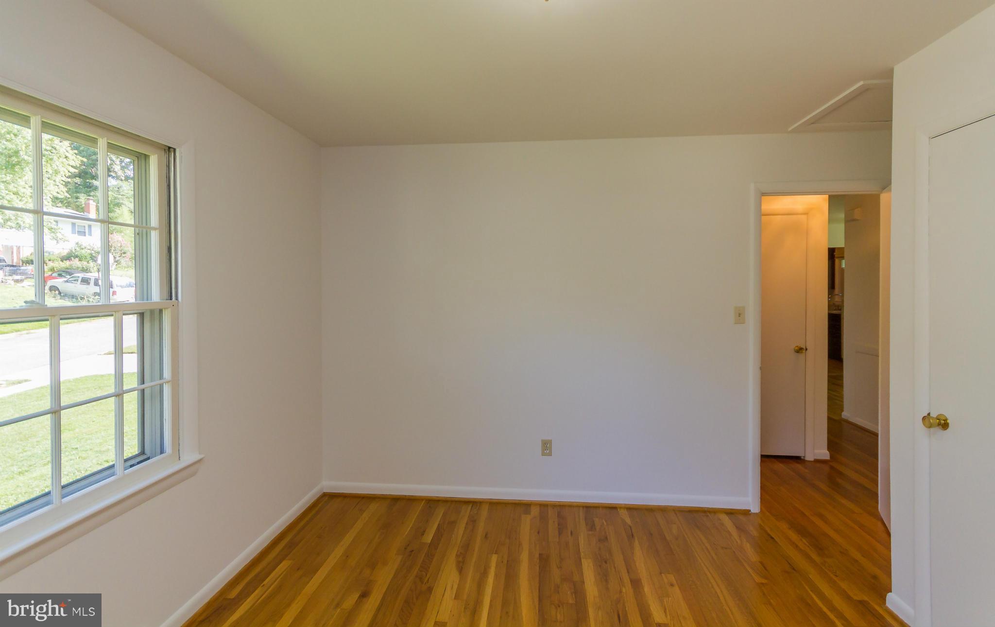 103 Bosun Road Arnold, MD 21012 - Photo 11 of 23 freshly painted and hardwood floors