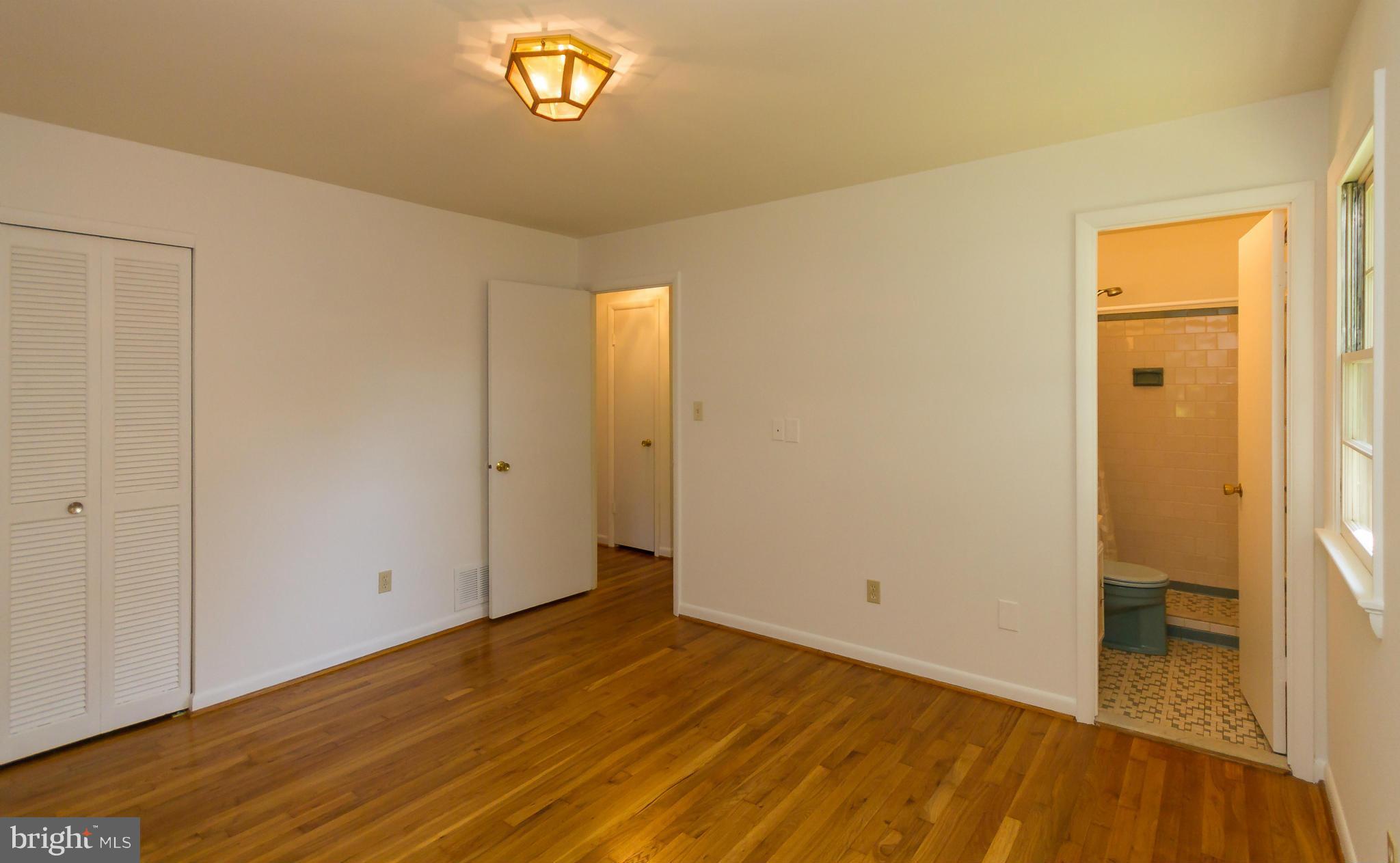 103 Bosun Road Arnold, MD 21012 - Photo 12 of 23 freshly painted and hardwood floors
