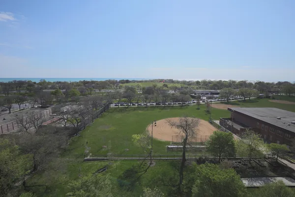$1,638 | 4520 North Clarendon Avenue, Unit 708, Chicago, IL 60640