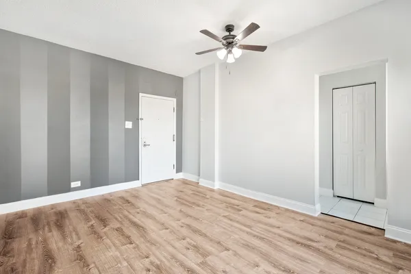 $1,638 | 4520 North Clarendon Avenue, Unit 708, Chicago, IL 60640