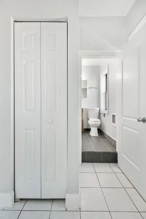 $1,638 | 4520 North Clarendon Avenue, Unit 708, Chicago, IL 60640