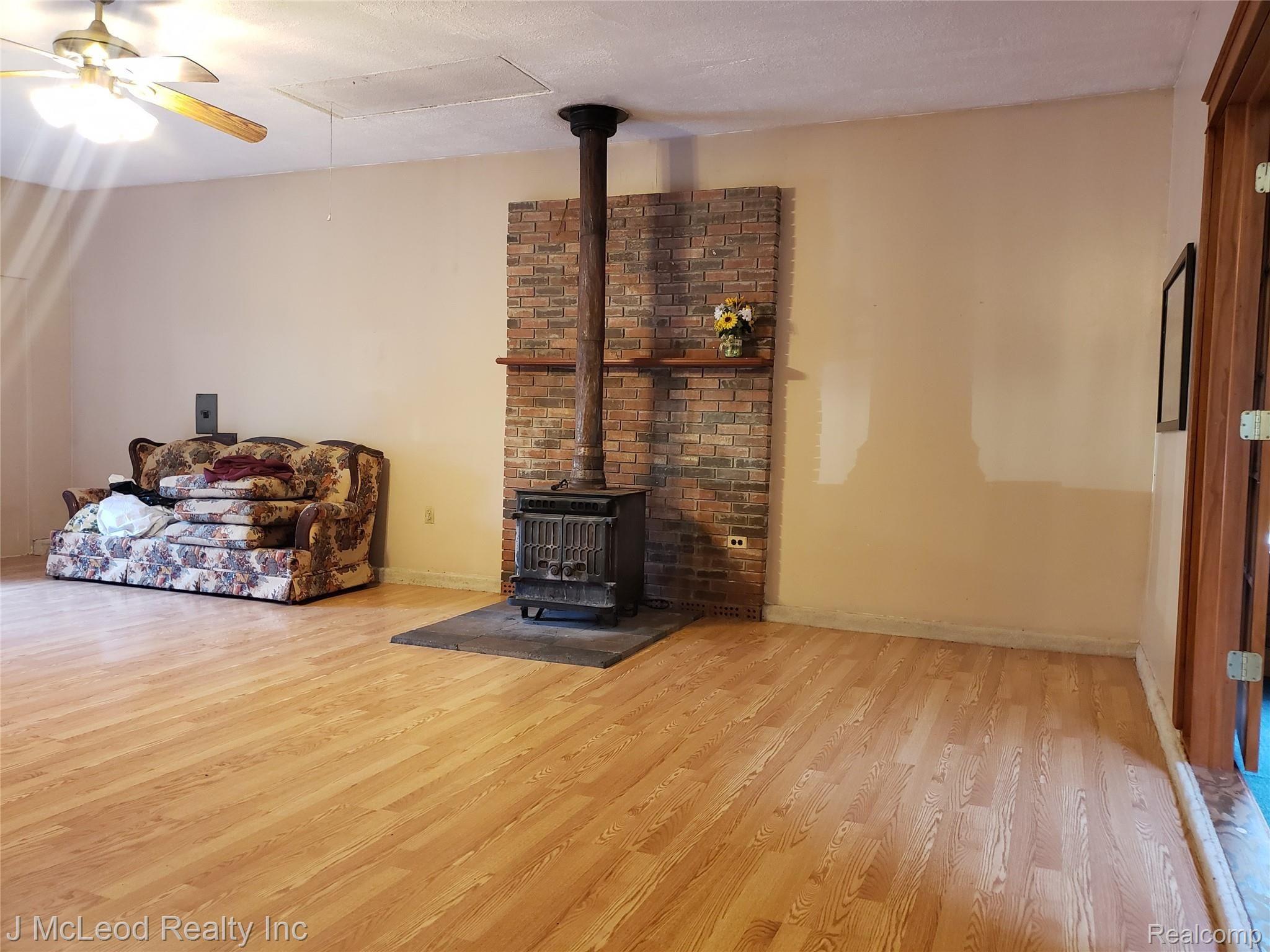 8215 Bray Road Vassar, MI 48768 - Photo 17 of 32 20190620_110247.jpg