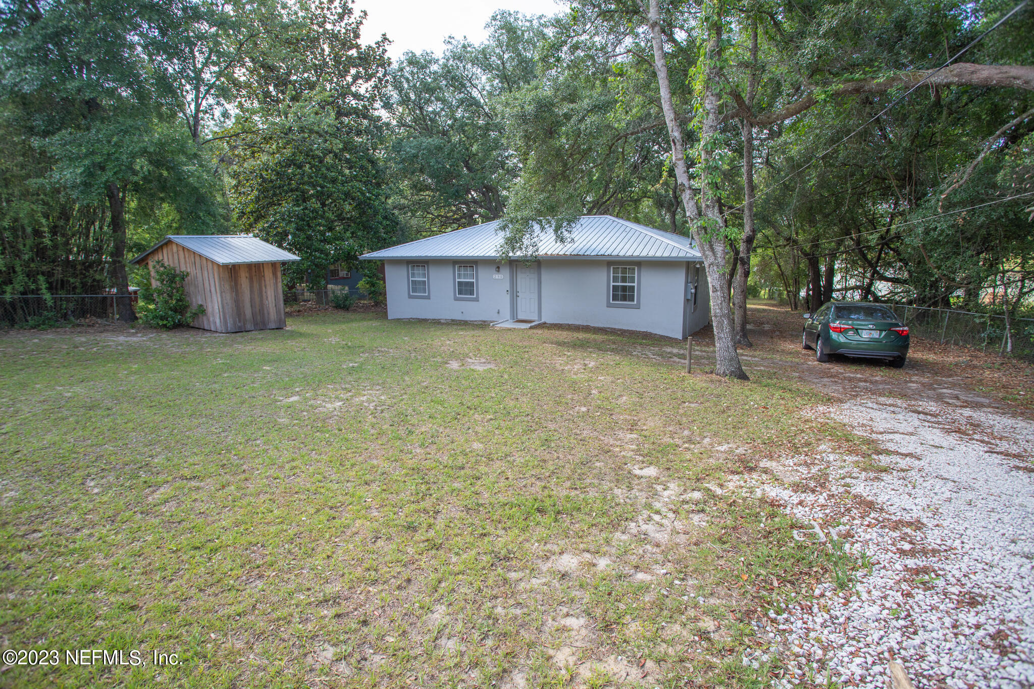 290 Swan Lake Road Melrose, FL 32666 - Photo 4 of 20 IMG_3940