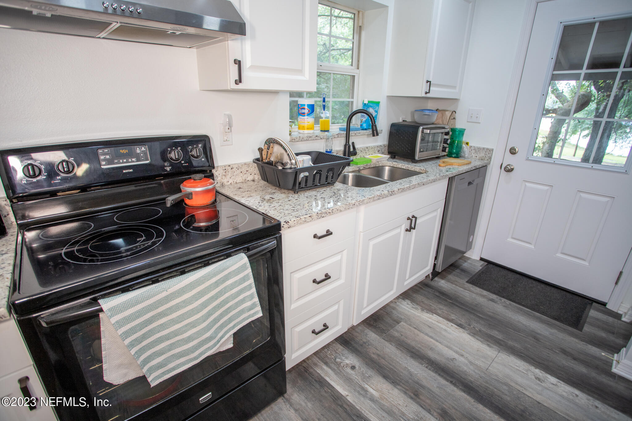 290 Swan Lake Road Melrose, FL 32666 - Photo 9 of 20 IMG_3953