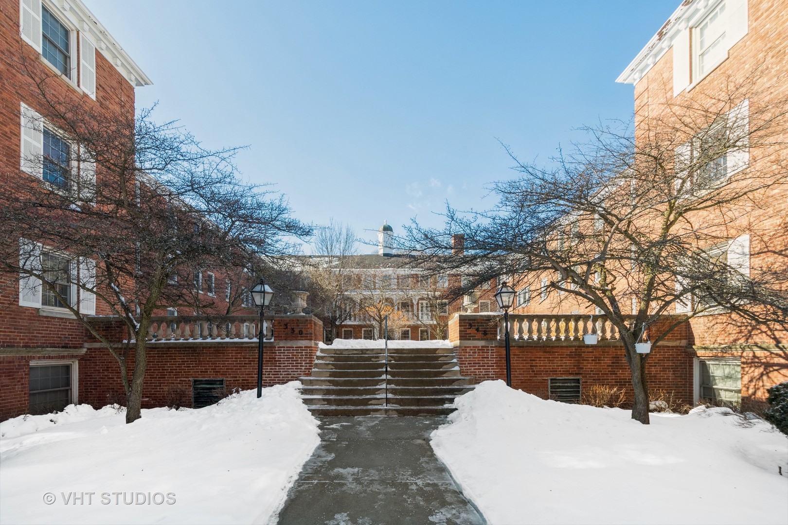 334 Ridge Avenue, Unit 3 Evanston, IL 60202 - Photo 2 of 12 a view of street with house in the background