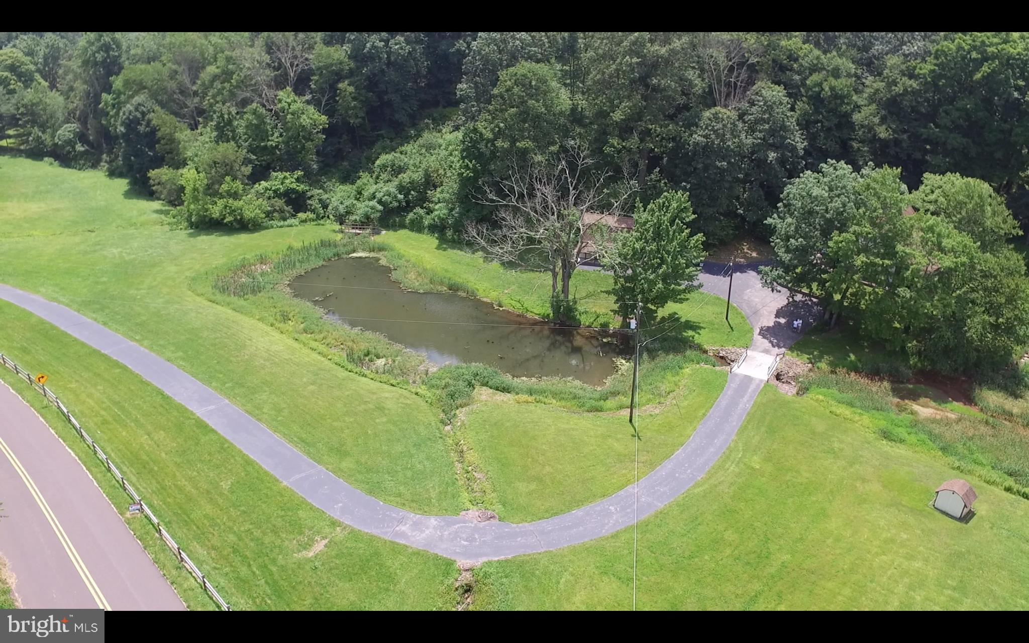 73 Barry Road Lavelle, PA 17921 - Photo 2 of 27