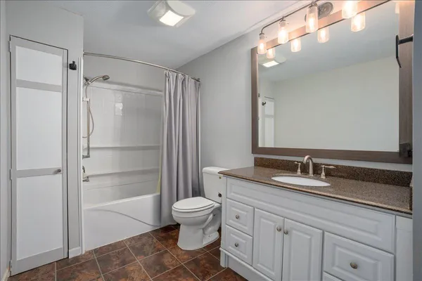 $1,400,000 | 52 A 206th Street, New Richmond, WI 54017