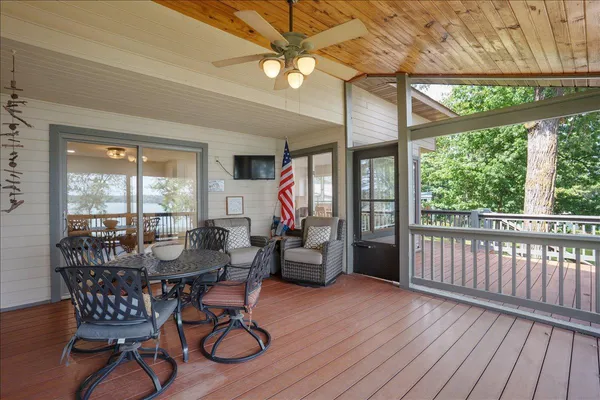 $1,400,000 | 52 A 206th Street, New Richmond, WI 54017