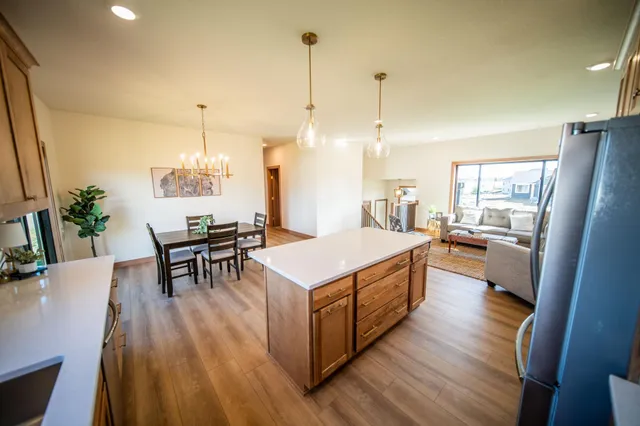 $478,800 | 1847 4th Street Northeast, Byron, MN 55920