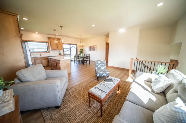 $478,800 | 1847 4th Street Northeast, Byron, MN 55920