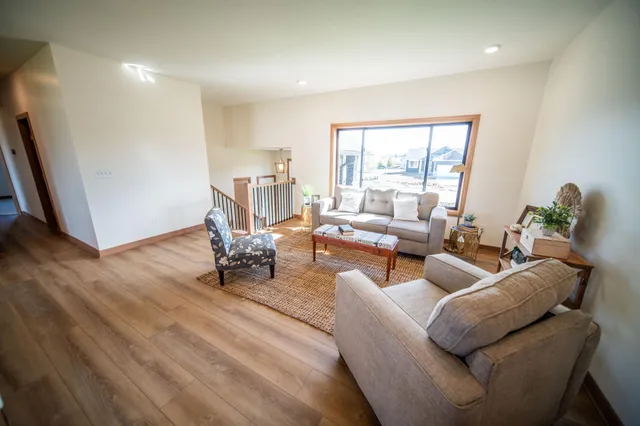 $478,800 | 1847 4th Street Northeast, Byron, MN 55920