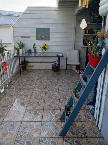 $199,900 | 830 Cliff Drive, Unit 13, Portland, TX 78374