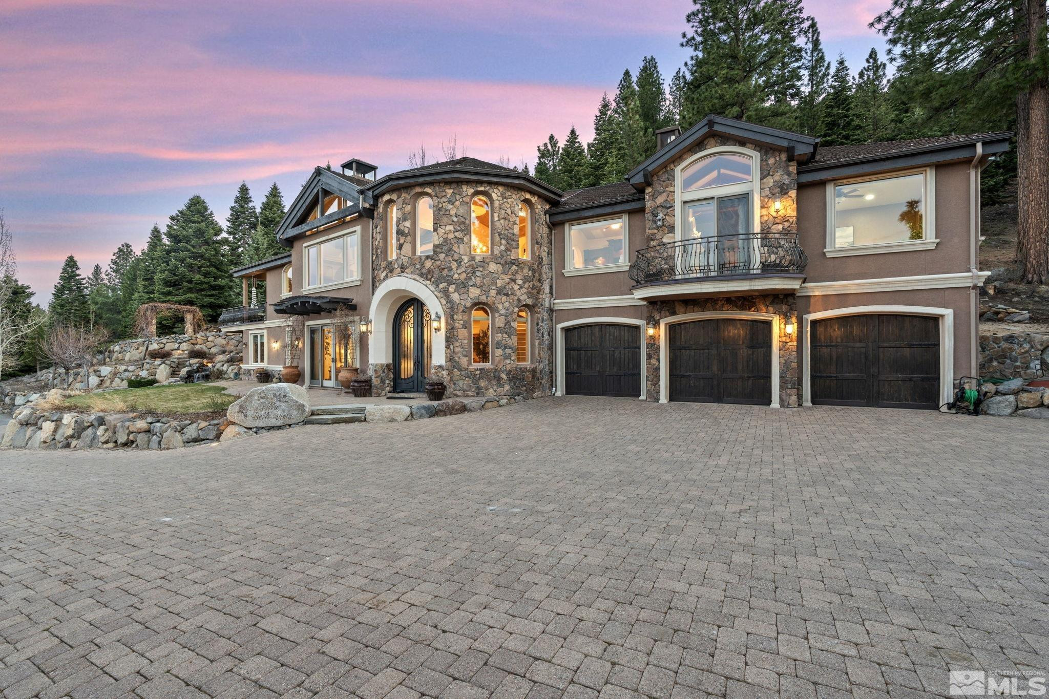 115 West Jeffrey Pine Road Reno, NV 89511 - Photo 3 of 39 Photo 3