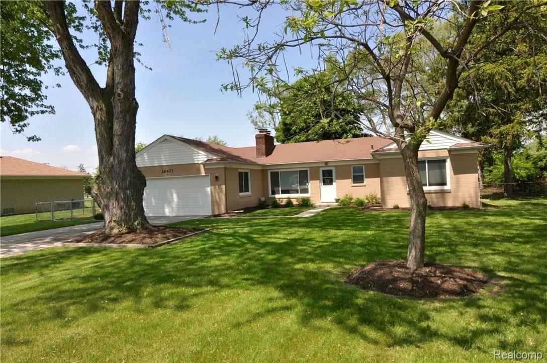 16877 Faulman Road Clinton Township, MI 48035 - Photo 1 of 44 DSC_0231.jpg