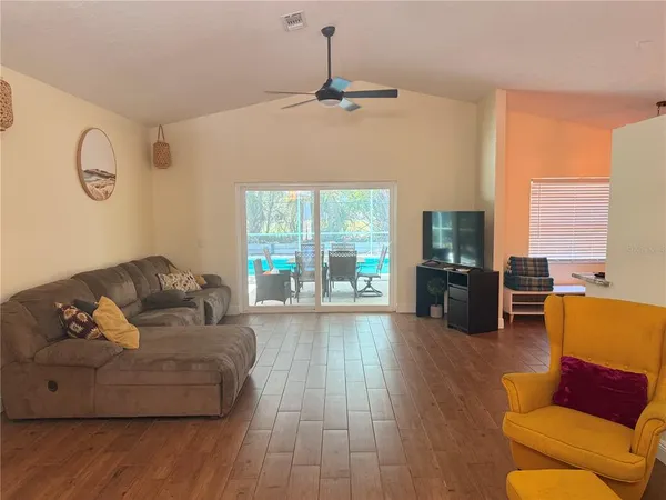$2,750 | 11313 Andy Drive, Riverview, FL 33569