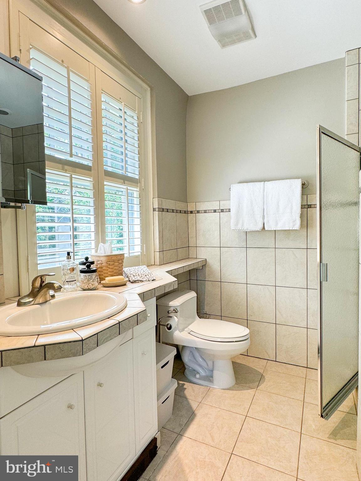 133 Spencer Road Devon, PA 19333 - Photo 13 of 33 Primary Bathroom