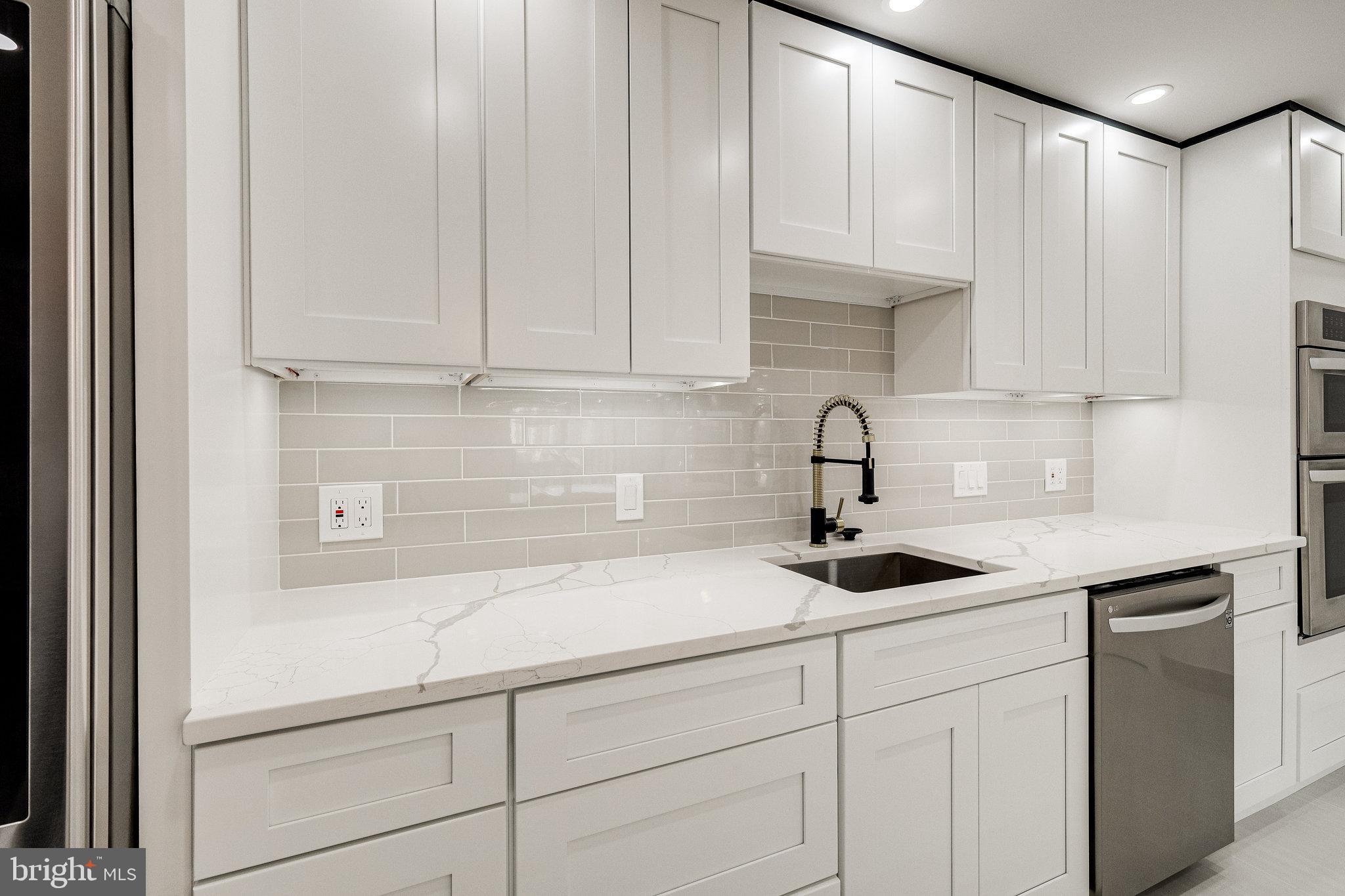 6101 Edsall Road, Unit 1208 Alexandria, VA 22304 - Photo 16 of 58 Gallery Image 16