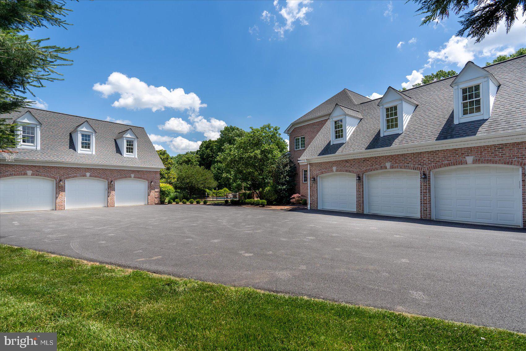 2629 Pot Spring Road Lutherville-Timonium, MD 21093 - Photo 29 of 35 Garages