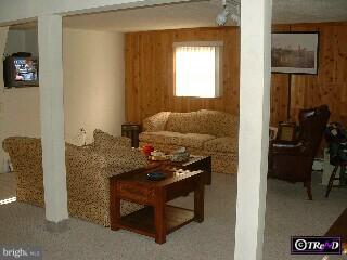 107 North Malin Road Broomall, PA 19008 - Photo 4 of 6 Gallery Image 4