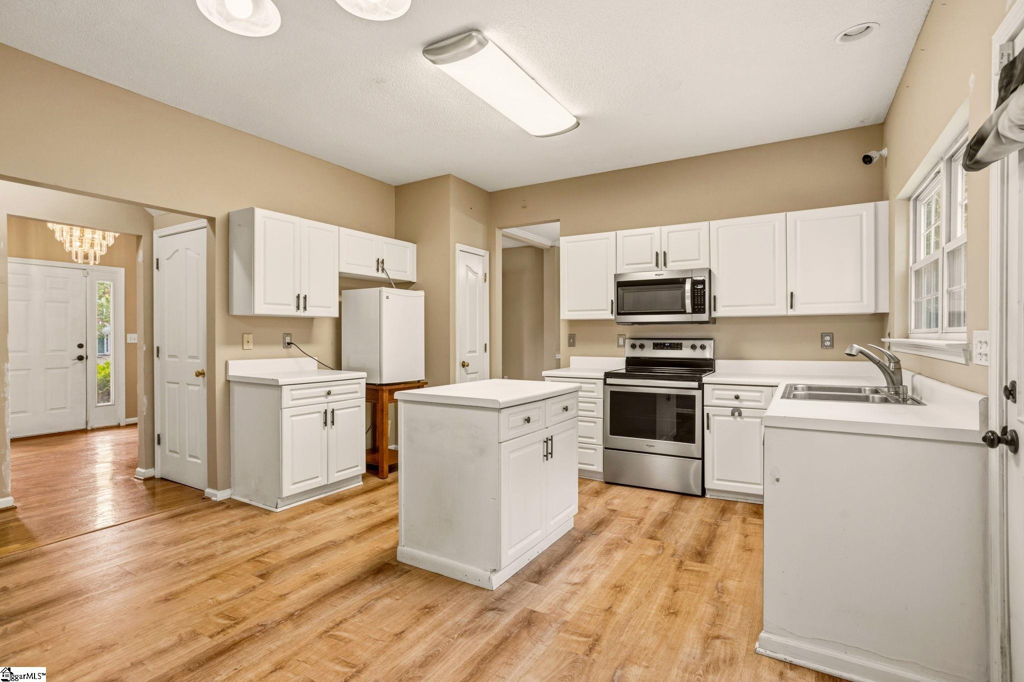 132 Cotter Lane Greer, SC 29650 - Photo 14 of 39